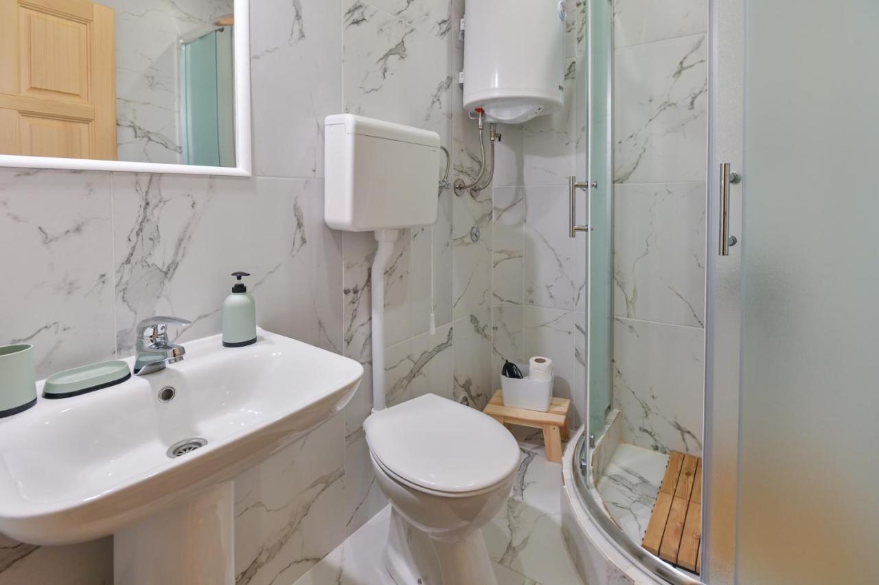 Homestay Neva Sobe Sa Pogledom Na Planine *
