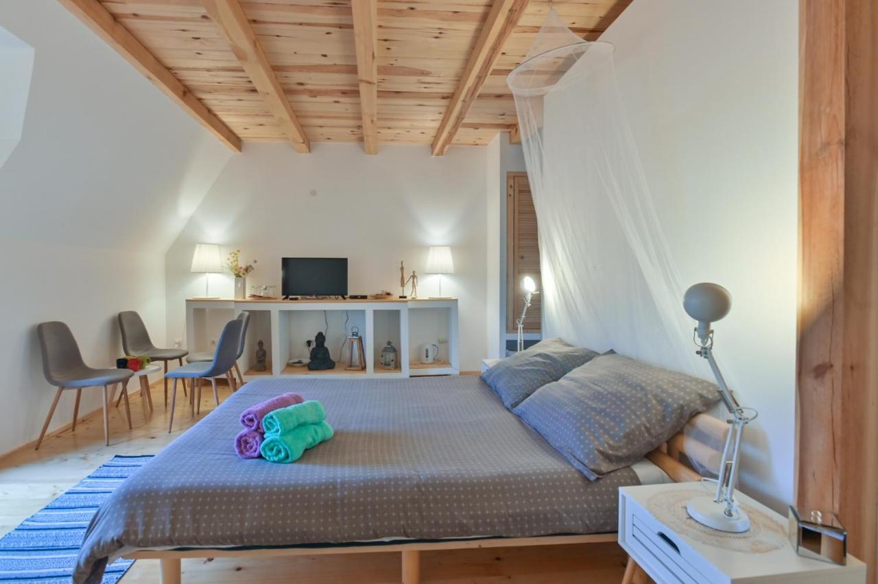 Neva Sobe Sa Pogledom Na Planine Homestay