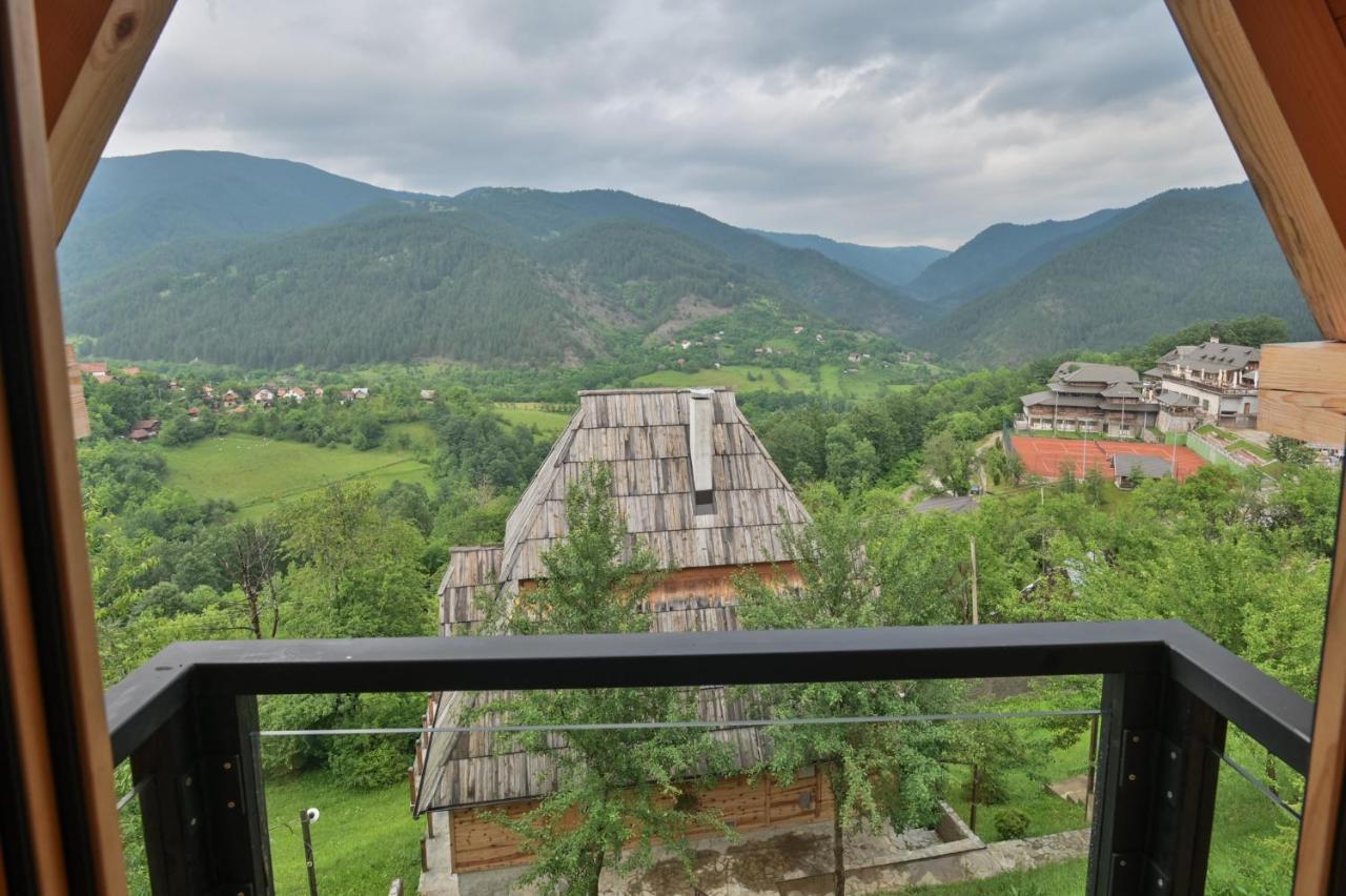 Neva Sobe Sa Pogledom Na Planine Alloggio in famiglia Mokra Gora